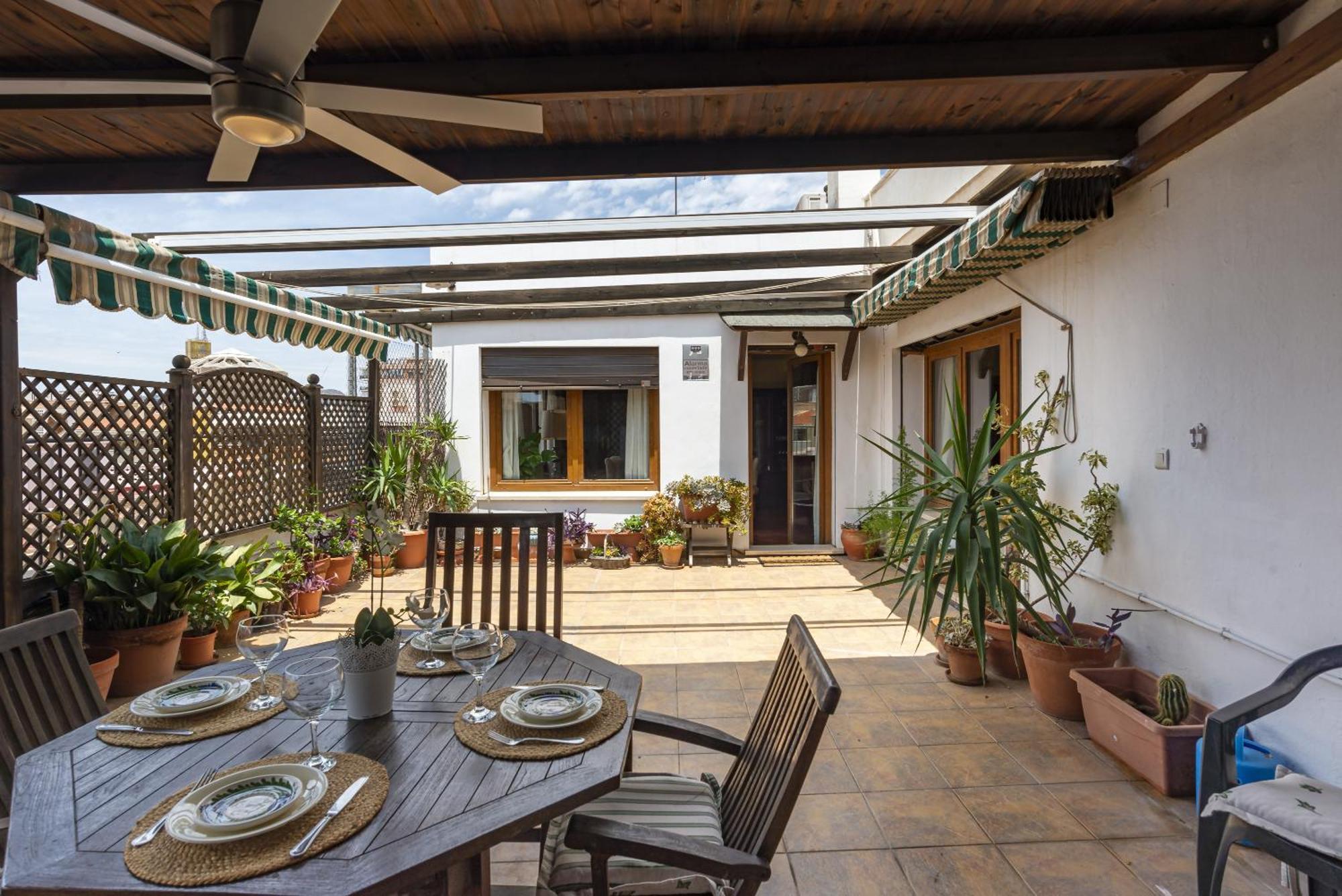 Gran Atico En El Soho De Malaga Para 7 Exterior foto